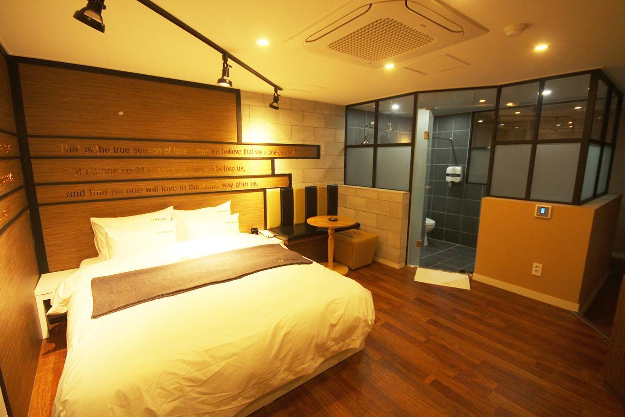 Haru Hotel Gimhae Exterior photo